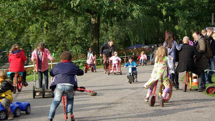Kinder haben Lust an der Bewegung
