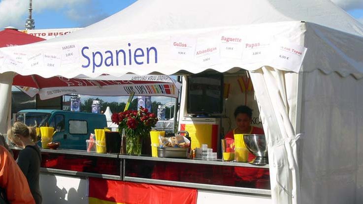 Spanisches Zelt in Hamburg erinnert an Madrid