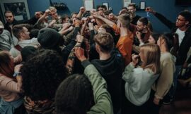 Jugendstudie 2025: Warum unsere Kids mehr draufhaben, als manche Stammtisch-Parolen vermuten – Ein väterlicher Blick